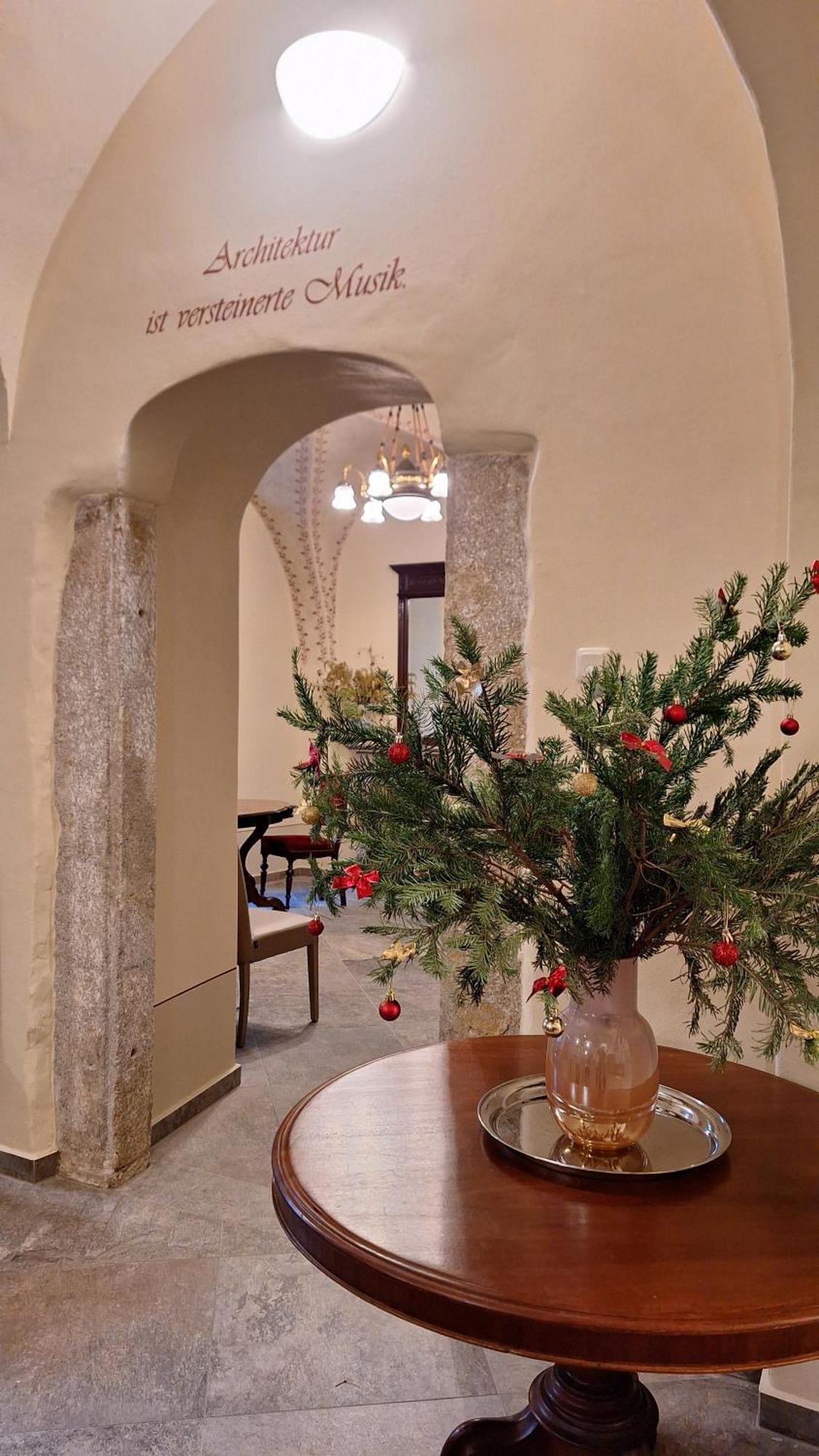 Apartment Stadtpalais Koenigssuite Maximal 2 Personen Und 1 Kleinkind Bautzen