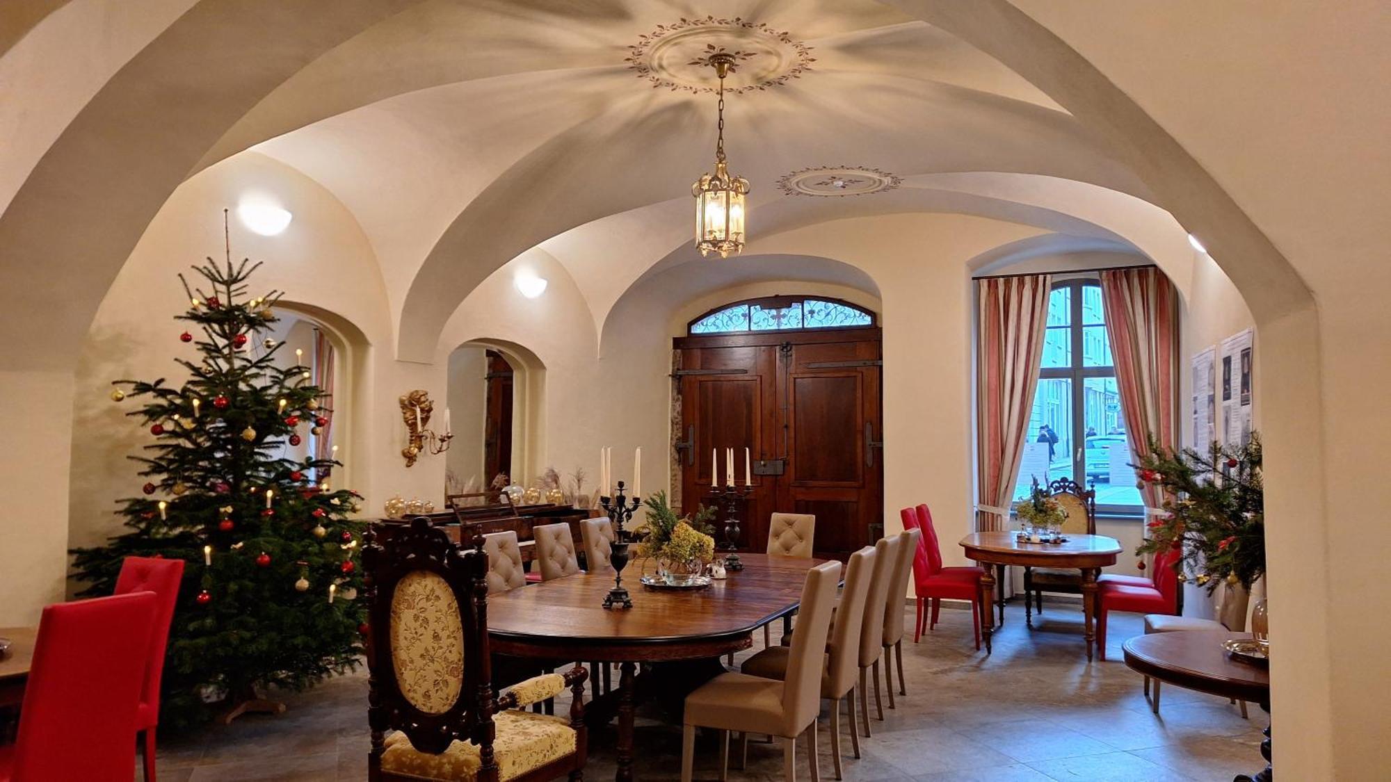 Stadtpalais Koenigssuite Maximal 2 Personen Und 1 Kleinkind * Bautzen