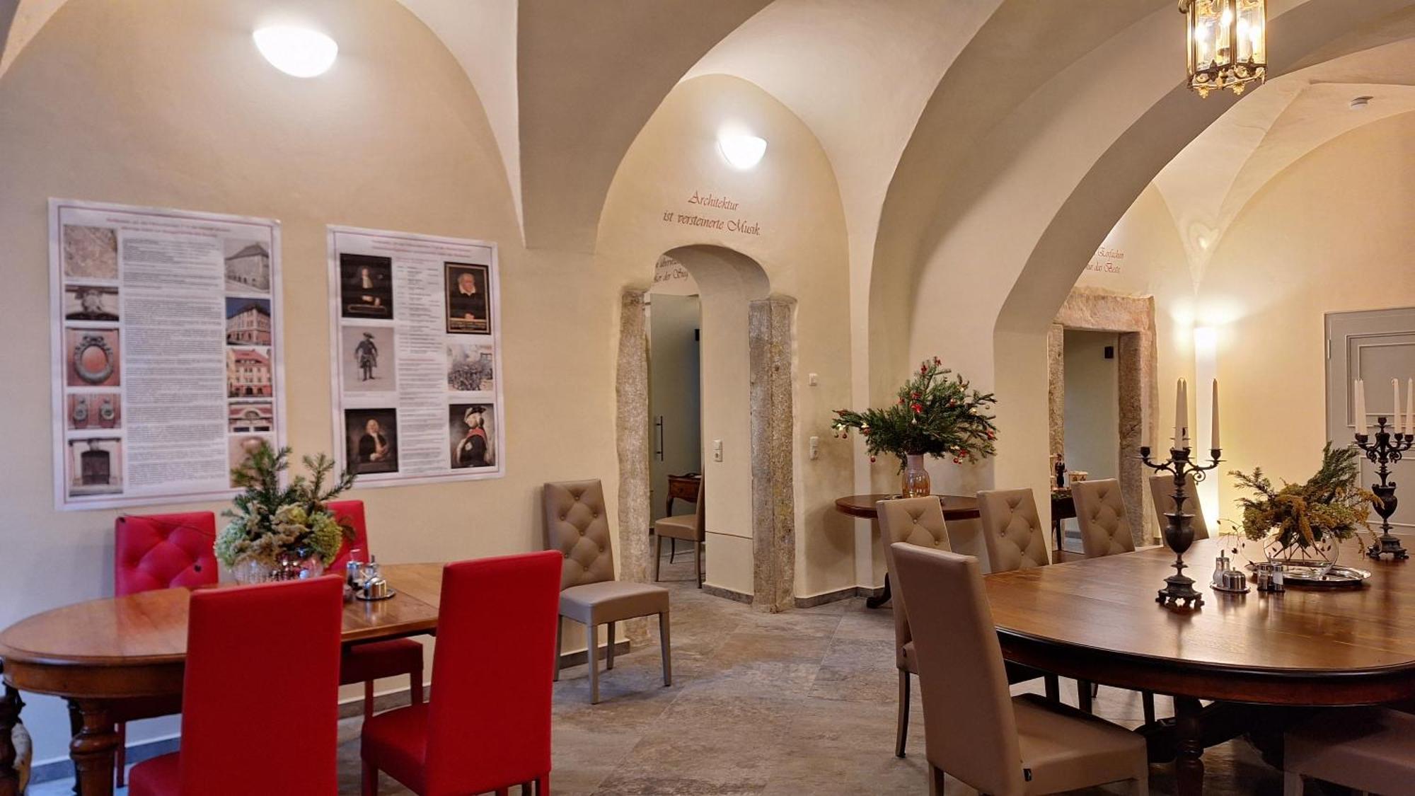 Stadtpalais Koenigssuite Maximal 2 Personen Und 1 Kleinkind Apartment Bautzen