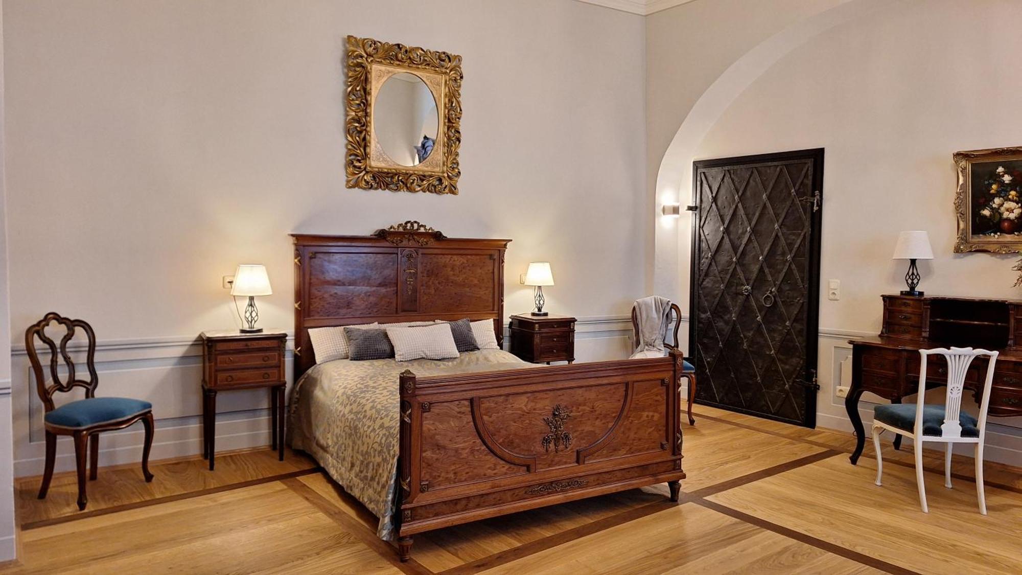 Stadtpalais Koenigssuite Maximal 2 Personen Und 1 Kleinkind Apartment Bautzen