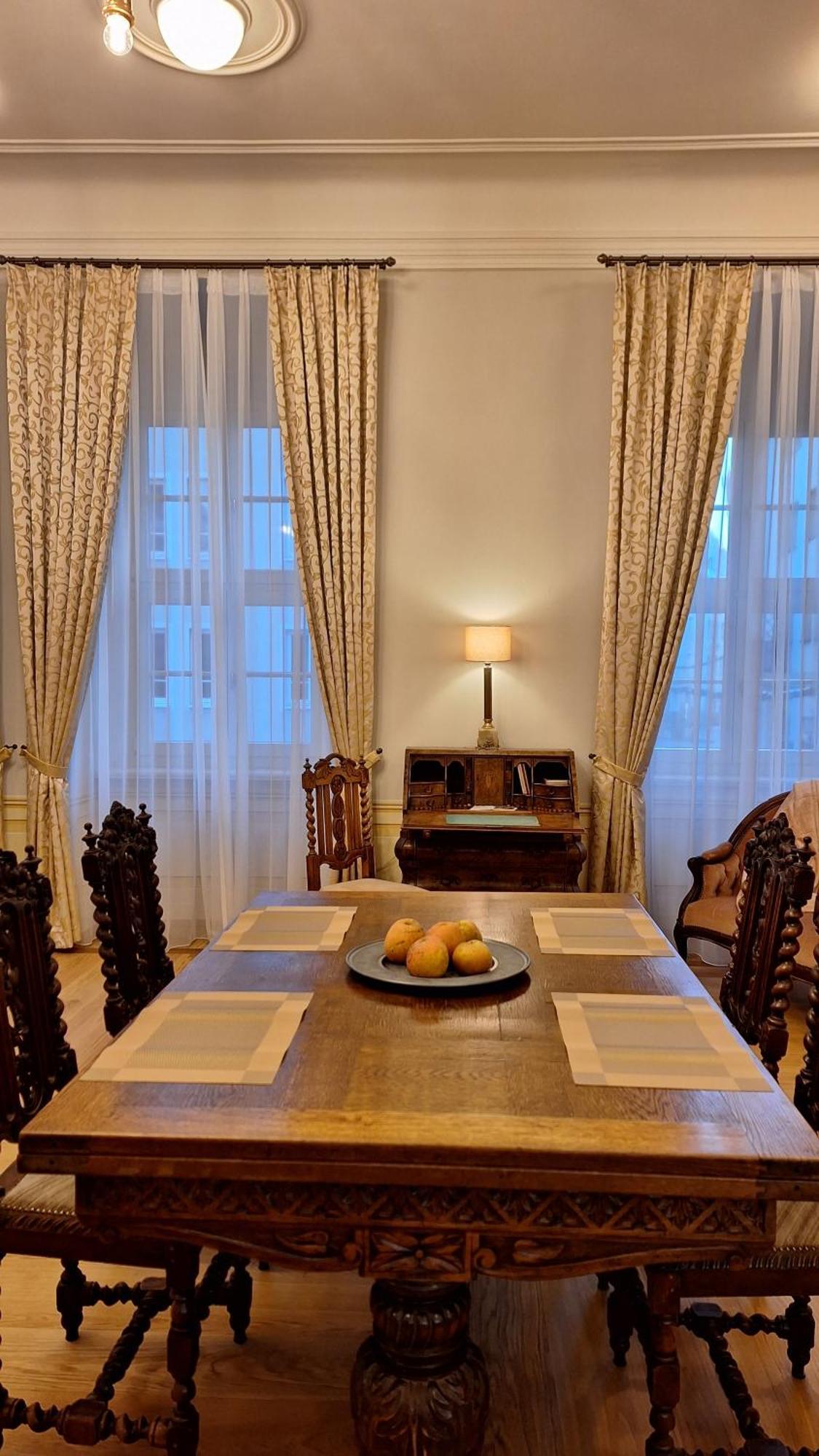 Stadtpalais Koenigssuite Maximal 2 Personen Und 1 Kleinkind Bautzen
