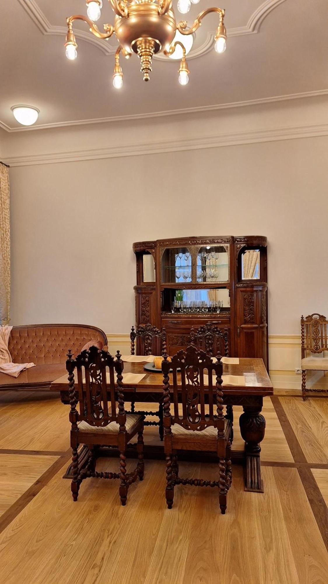 Apartment Stadtpalais Koenigssuite Maximal 2 Personen Und 1 Kleinkind Bautzen