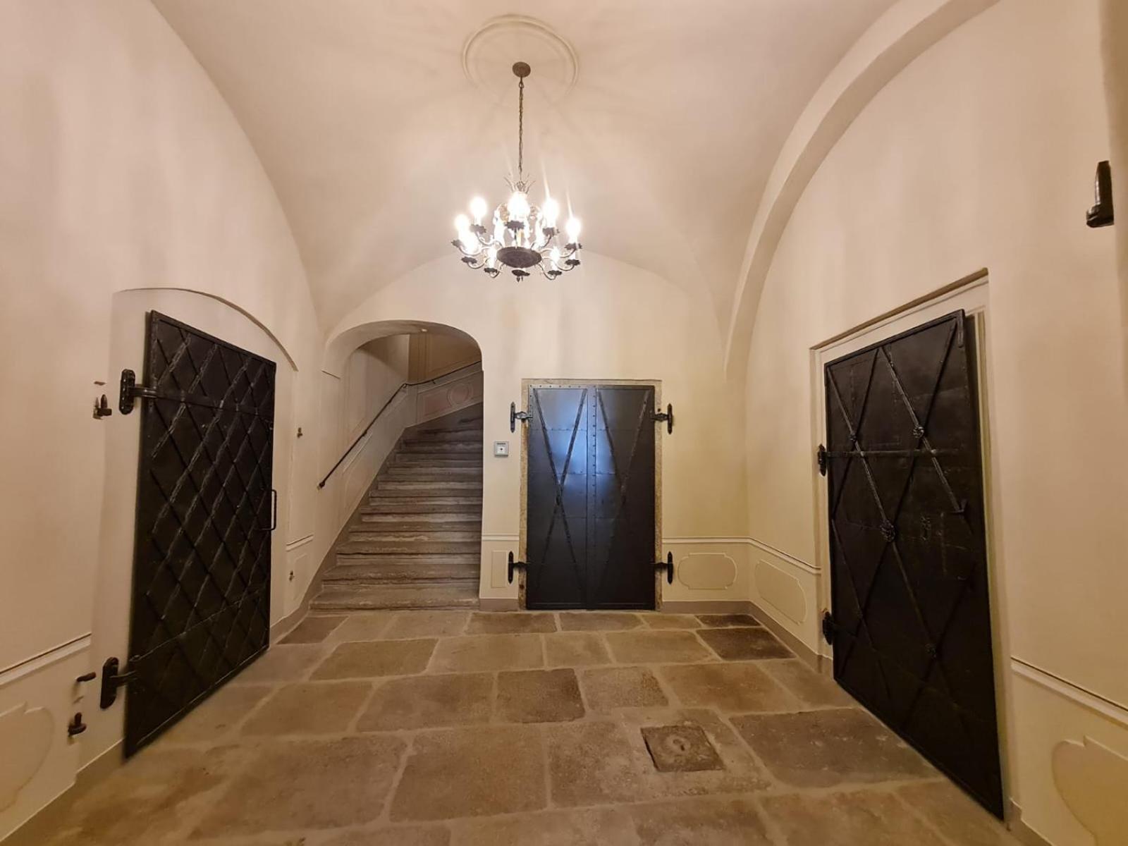 Stadtpalais Koenigssuite Maximal 2 Personen Und 1 Kleinkind Apartment *